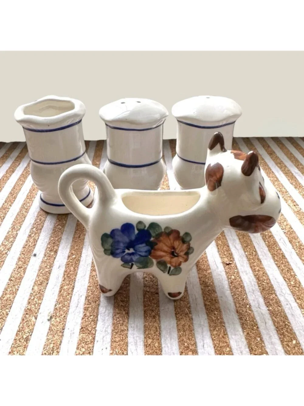 Vintage Italian Pottery Set Firenze Cow Creamer Salt Pepper Shakers Hand Painted